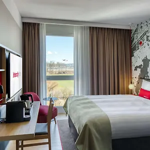 Intercityhotel Zuerich Airport מלון